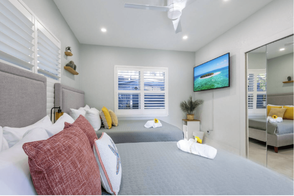 Kick back in bed with your favorite shows on the smart TV 📺