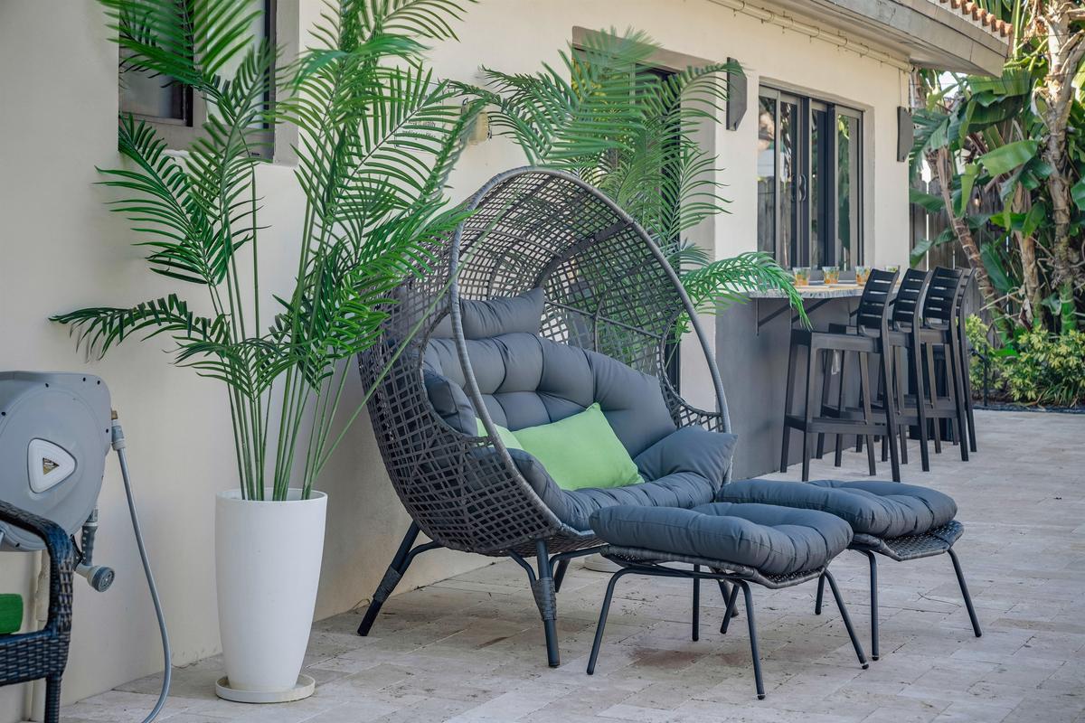 ✨ Your personal cocoon — perfect for morning coffee or sunset daydreams.
