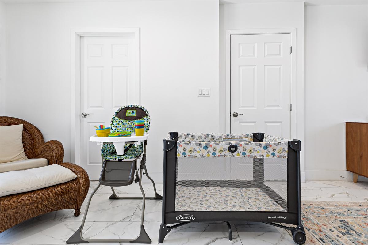Family-friendly touches — High Chair, Pack 'n Play