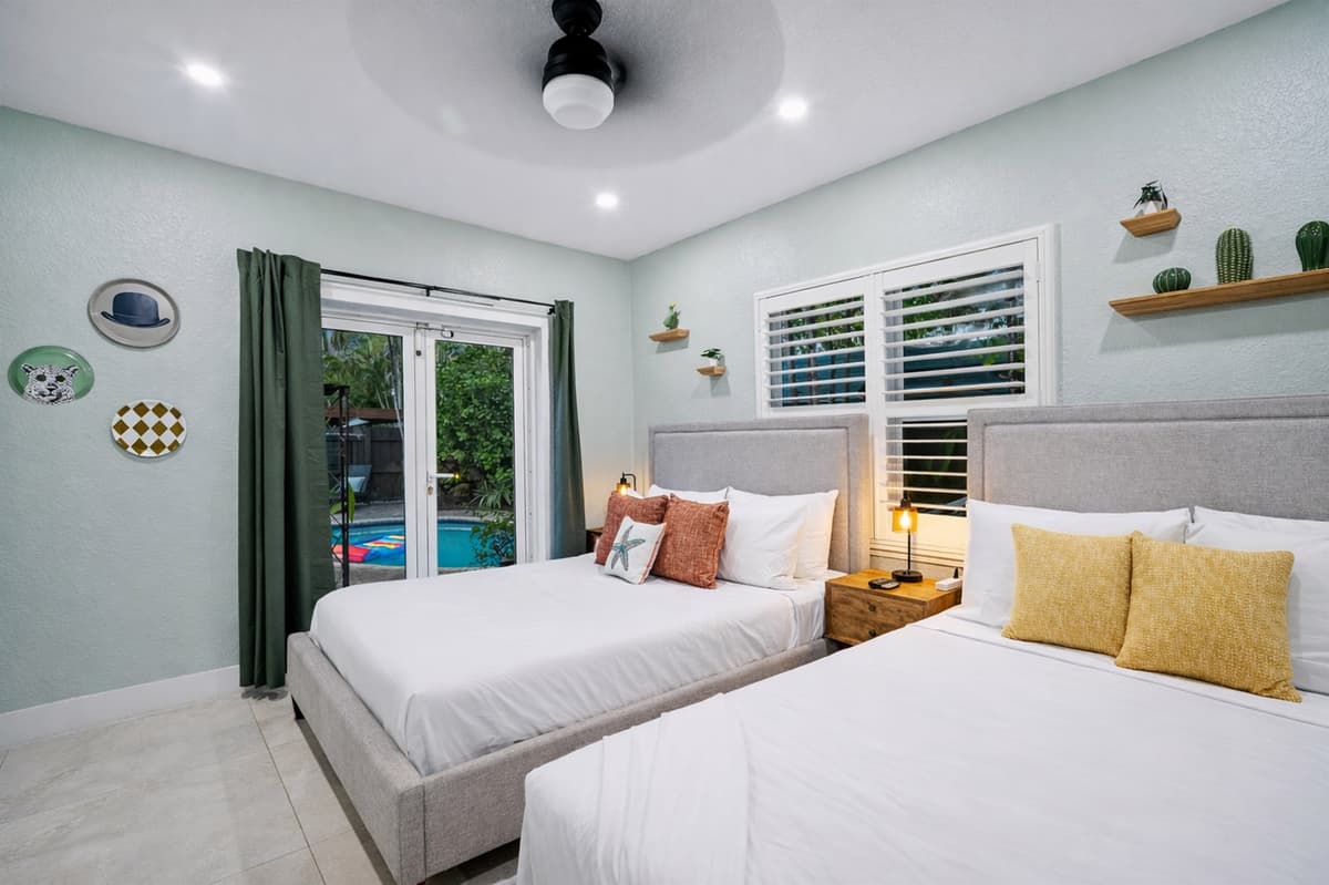 Double the queens, double the comfort — another cozy view 👑